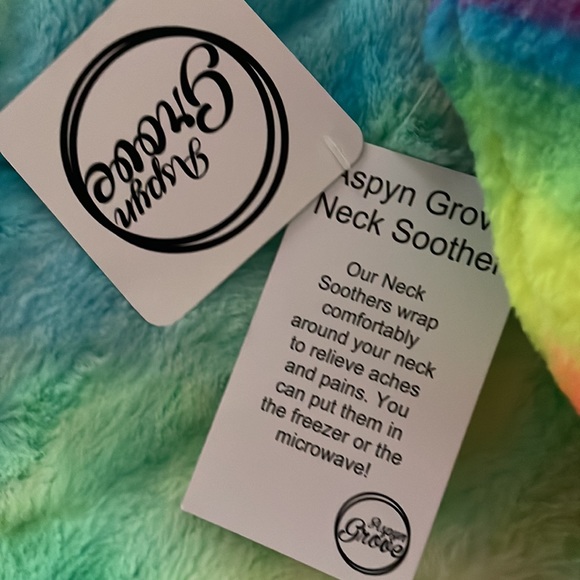 Aspyn Grove Rainbow Highlighter Neck Soother Pillow - Picture 2 of 7
